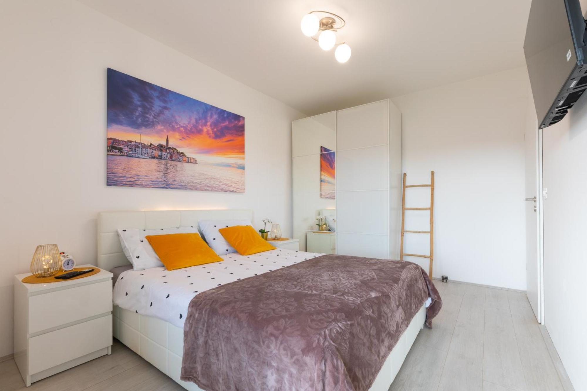 All'S Kingdom Rovinj Bagian luar foto
